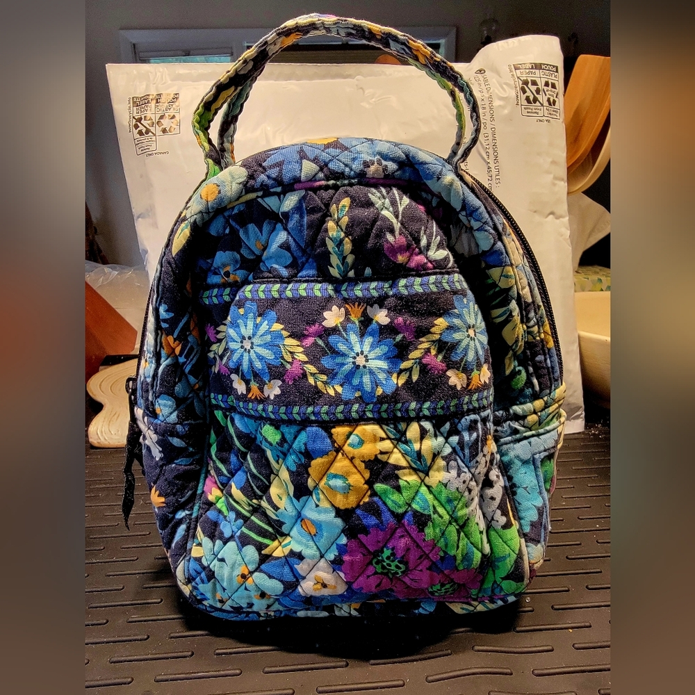 Vera Bradley Floral Quilted Lunch Bag with Zipper